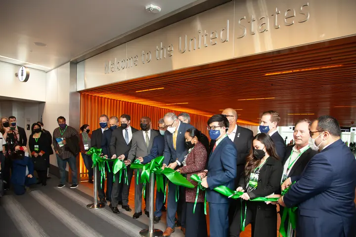 Delta unveils state-of-the-art International Arrivals Facility at SEA-TAC