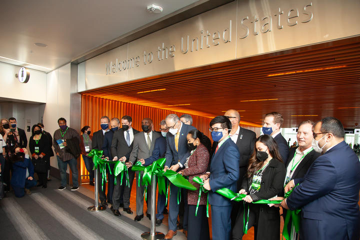 Delta unveils state-of-the-art International Arrivals Facility at SEA-TAC