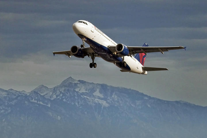 A320-200 taking off in Salt Lake City