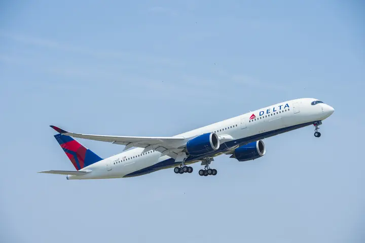A350-900 in flight