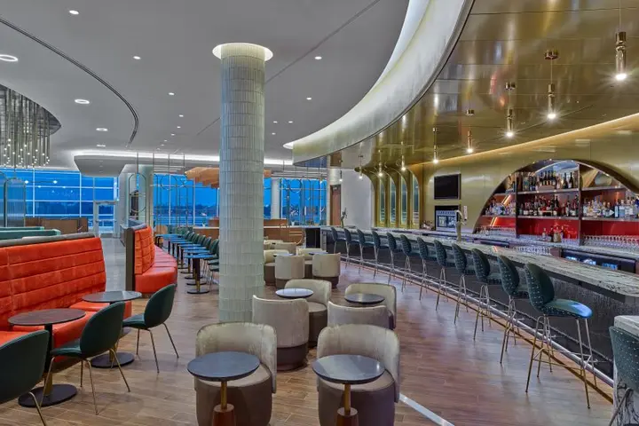 Delta's MSP G-Club features two premium bars.