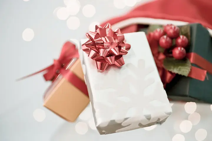 This holiday travel season, SkyMiles Members have even more ways to enjoy their time on board and beyond. With Delta Sync Wi-Fi, customers can shop holiday sales with an exclusive Walmart+ promotion, play new games from New York Times Games, explore new destinations from Atlas Obscura and more. 