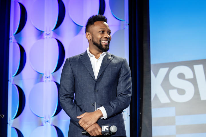 Jamar Harrison, Manager, Global Agency Sales, BOLD Business Resource Group president and Gaining Altitude video series host, kicks off the second half of Ed Bastian's SXSW Featured Session: "People First, Always: How to Put Values at the Heart of your Business"&nbsp;on March 10, 2024.&nbsp;
