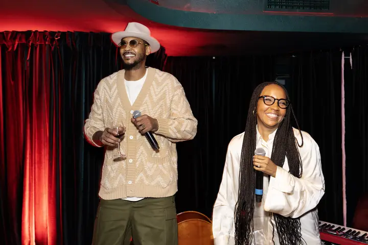 At Delta's reservation only speakeasy for Medallion members at SXSW, members got to enjoy truly exclusive experiences, like a wine experience with NBA legend and entrepreneur Carmelo Anthony and co-founder Asani Swann of VII(N)-The Seventh Estate.