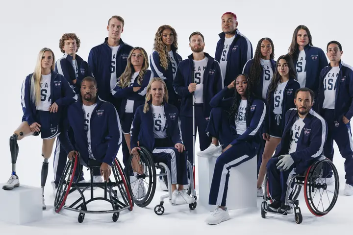 A shot of all 15 Delta-sponsored Team USA athletes