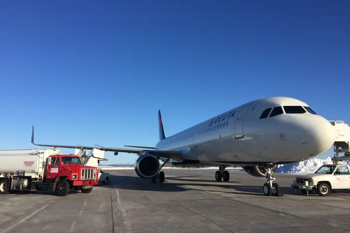 A321-200 refueling in Goose Bay, Canada
