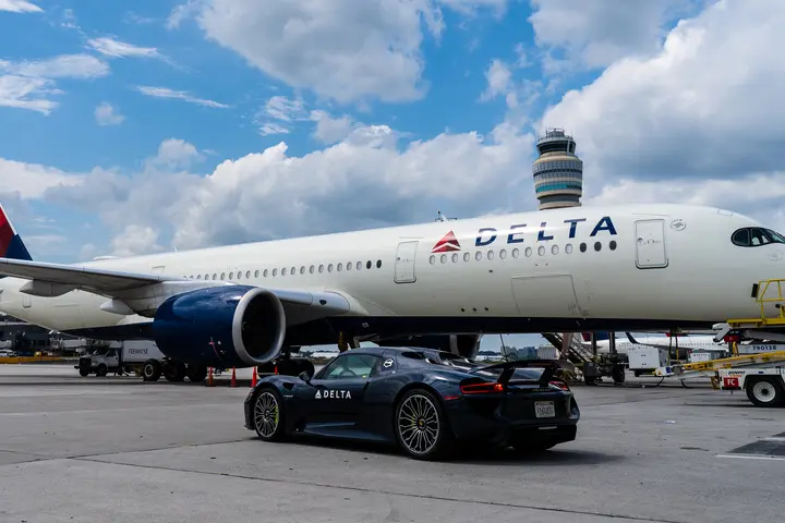 Porsche loaned a pre-production prototype of the 918 Spyder from their corporate collection to Delta’s Elite Services team for a two-week period, after which the supercar returned to the automaker’s collection. 