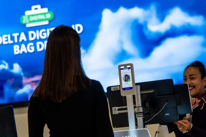 A customer uses Delta's Digital ID feature at the airport.