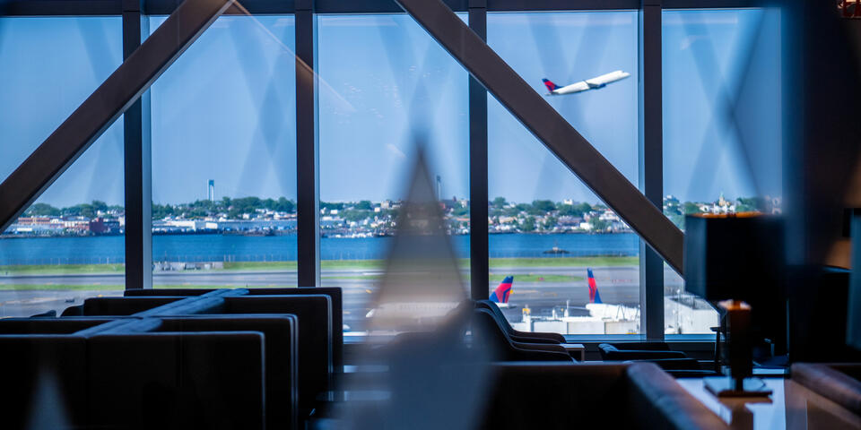 View of an airplane leaving LaGuardia Airport
