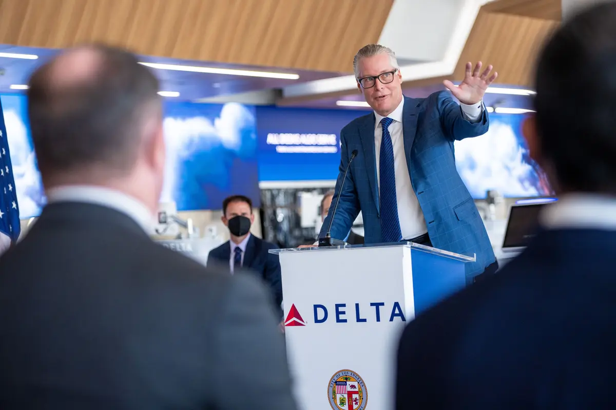 Ed Bastian at a March 29, 2022, ribbon-cutting at LAX.