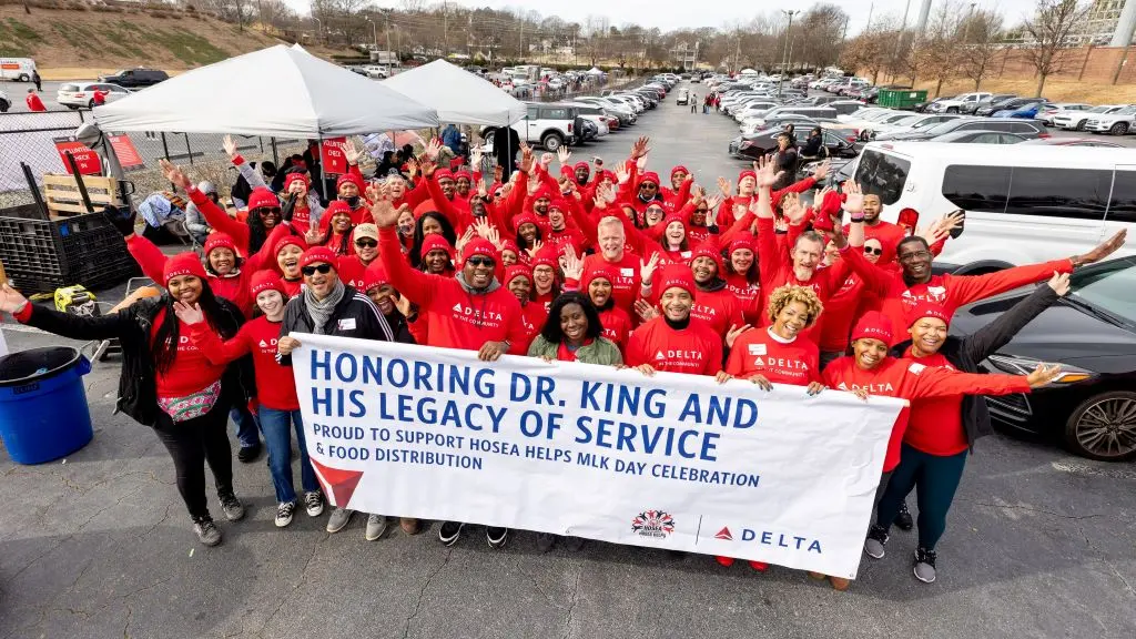 A group of Delta employees volunteer at Hosea Helps in Atlanta during the annual "Hosea Helps Festival of Services" event.