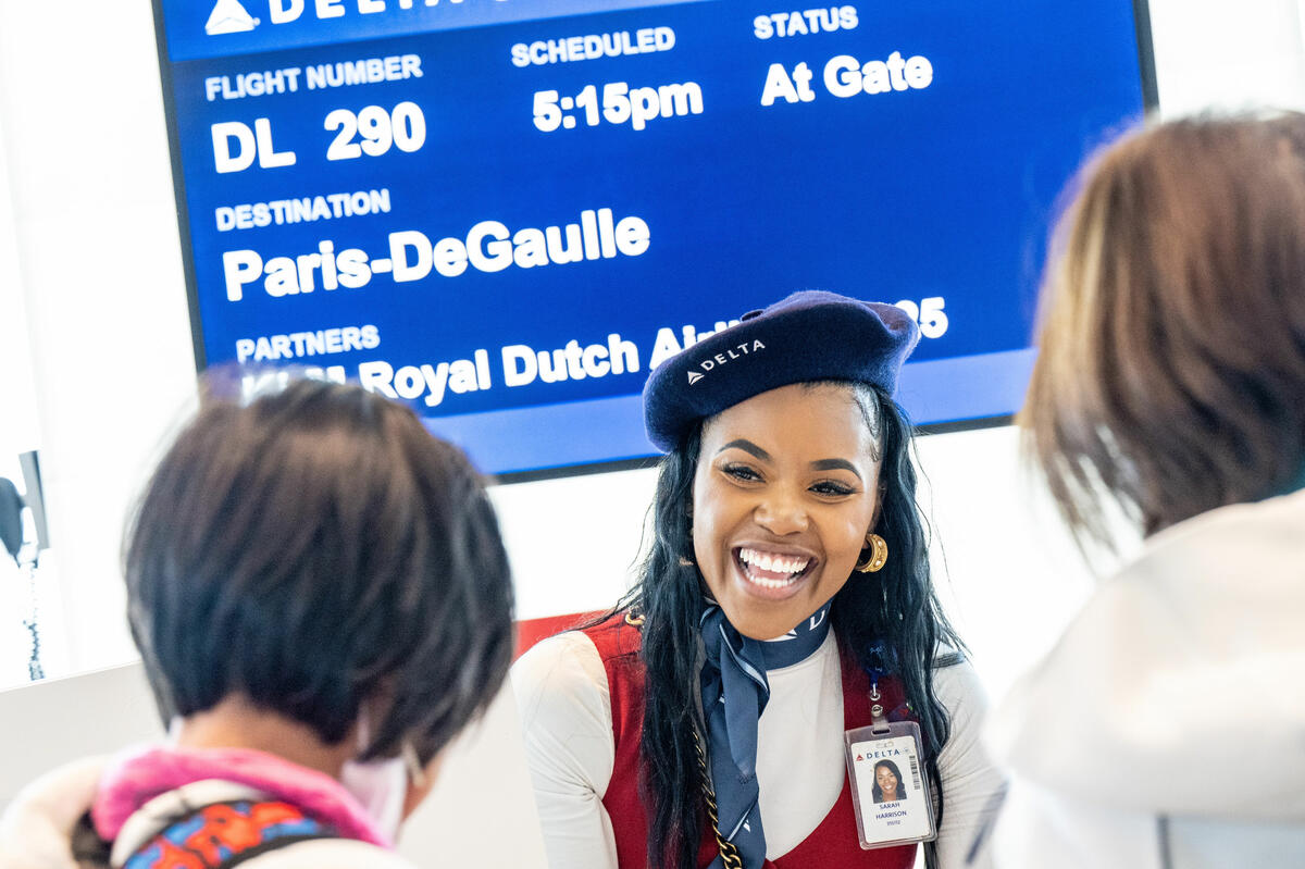 Delta people, customers and friends celebrate the departure of Delta Flight 290 from Los Angeles International Airport (LAX) to Paris Charles de Gaulle Airport (CDG).