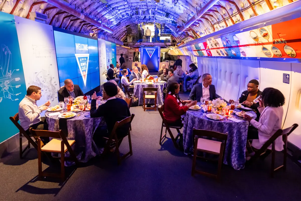 To commence Delta's new Business Class program, the students were welcomed with a unique culinary experience from Chef G. Garvin, Chief Culinary Officer of State Farm Arena.